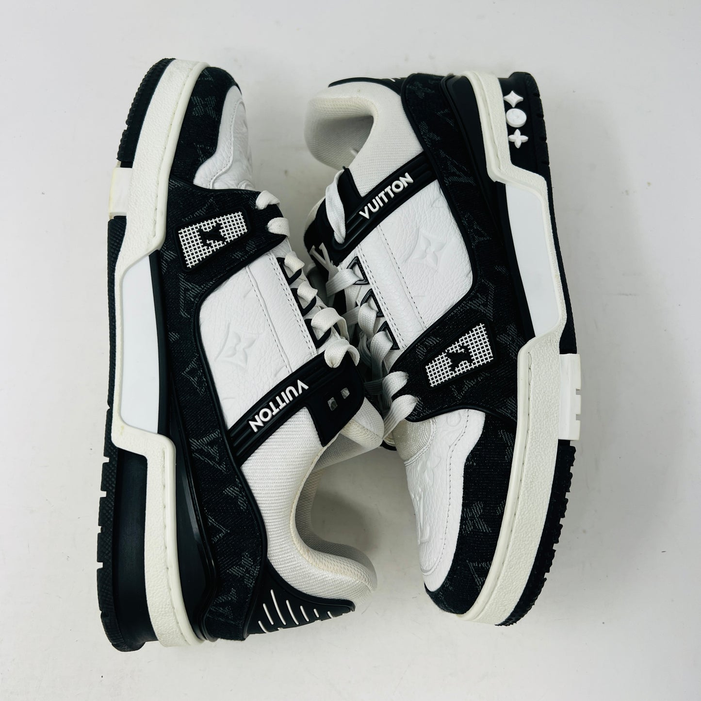 Louis Vuitton LV Trainer White Black