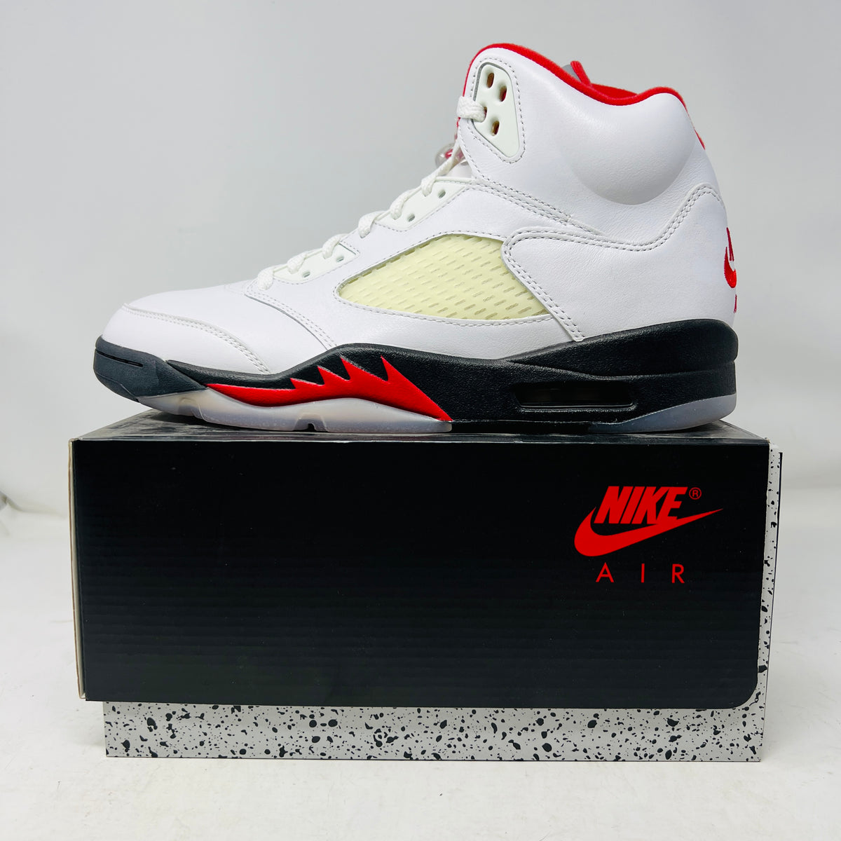 Jordan 5 Retro Fire Red (2013)