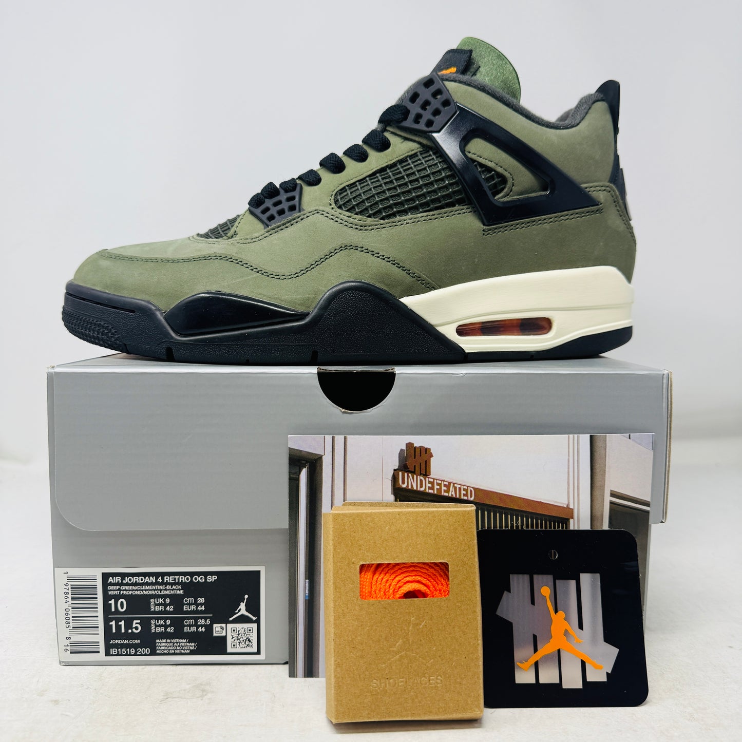 Jordan 4 Retro OG SP Undefeated (2025)