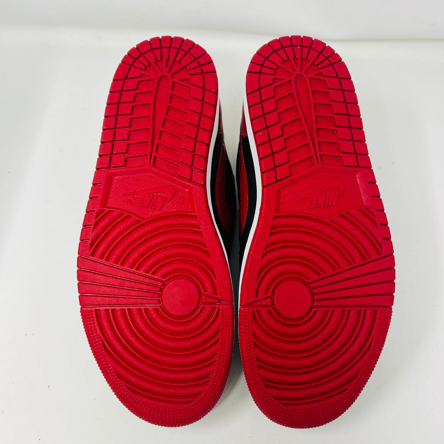 Jordan 1 Retro Low OG Banned