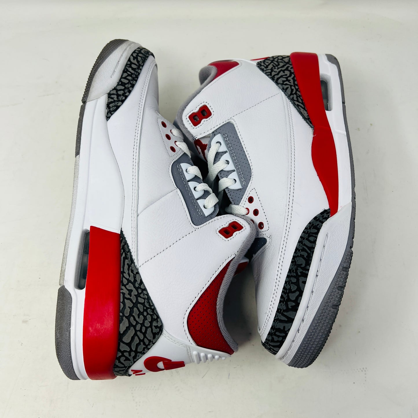 Jordan 3 Retro Fire Red (2022)