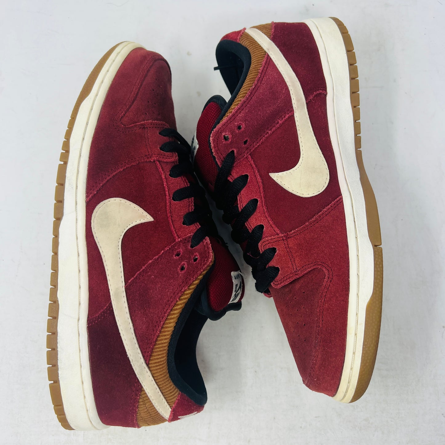 Nike SB Dunk Low Corduroy Team Red