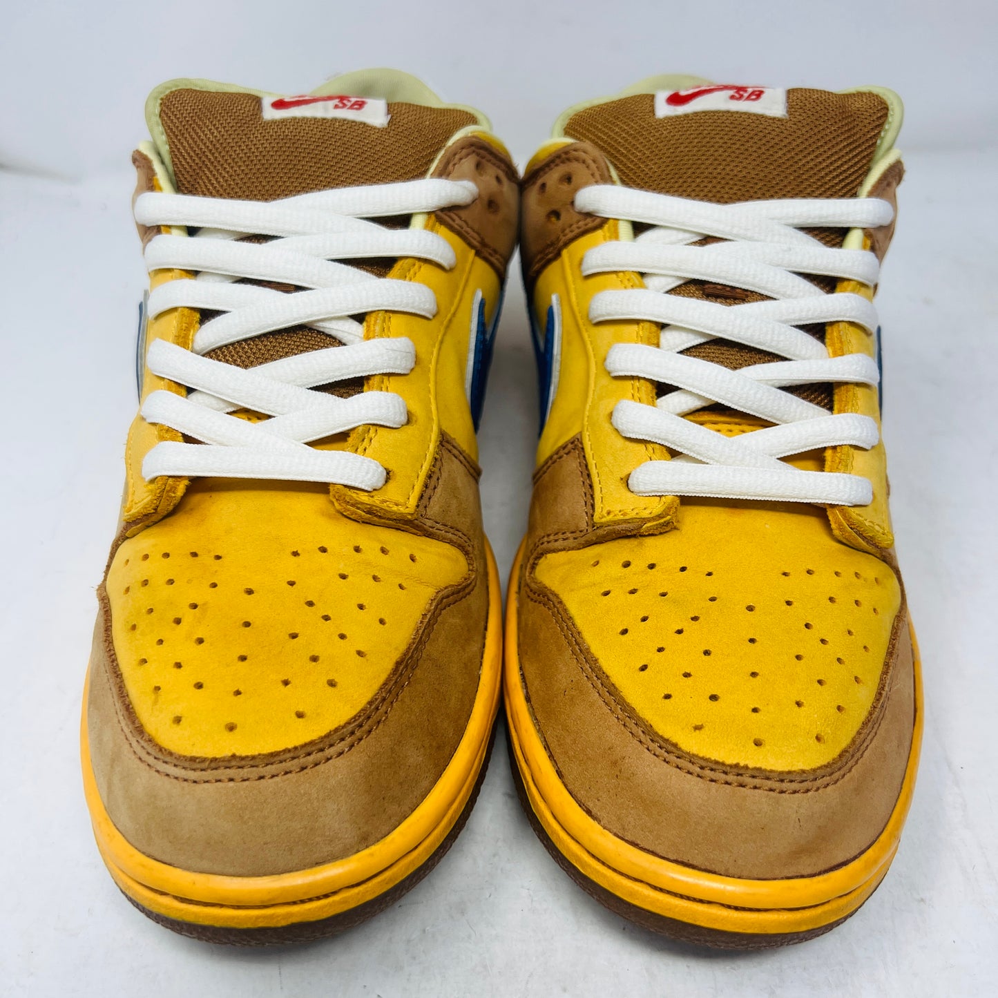 Nike SB Dunk Low Newcastle Brown Ale