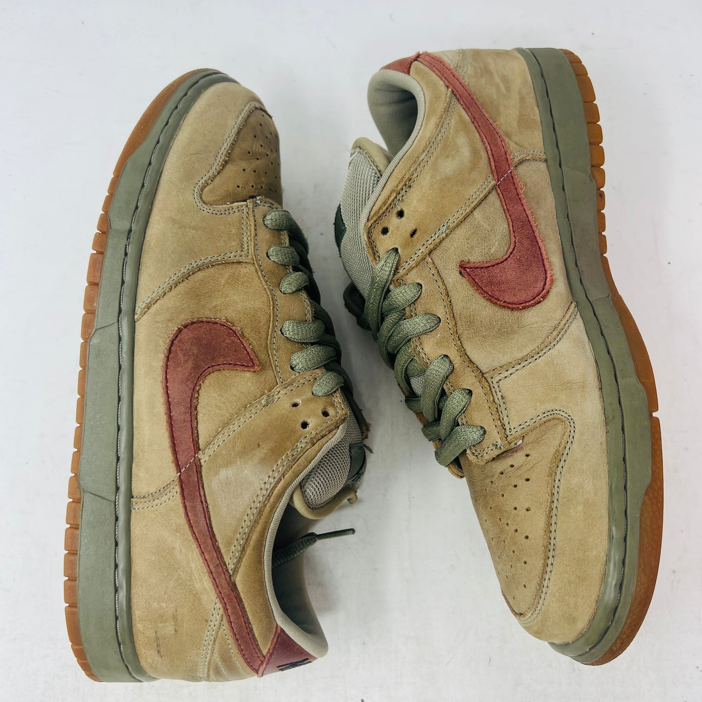 Nike SB Dunk Low Grit Team Red