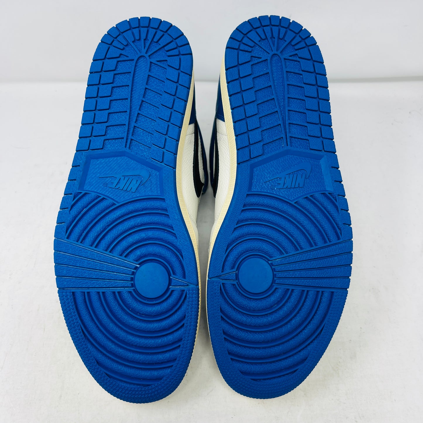 Jordan 1 Retro High OG SP Fragment x Travis Scott
