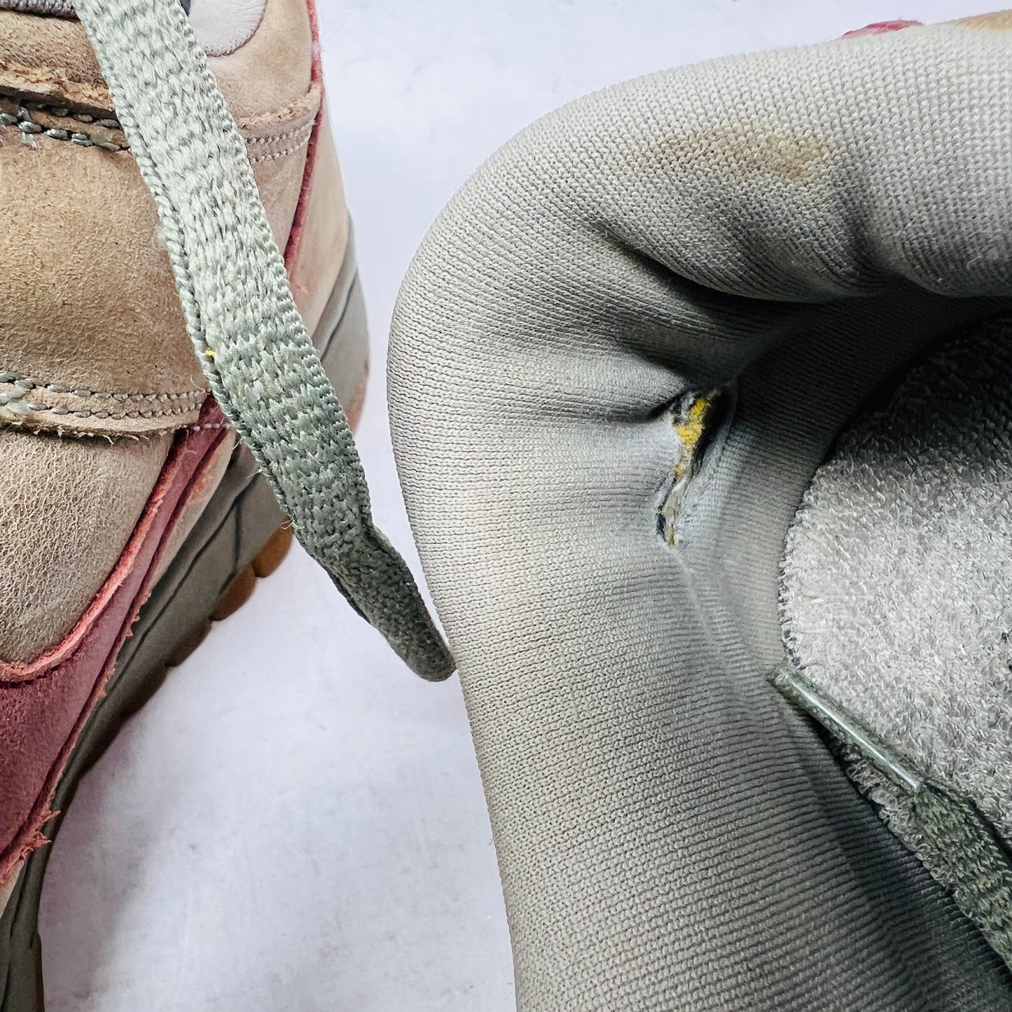 Nike SB Dunk Low Grit Team Red