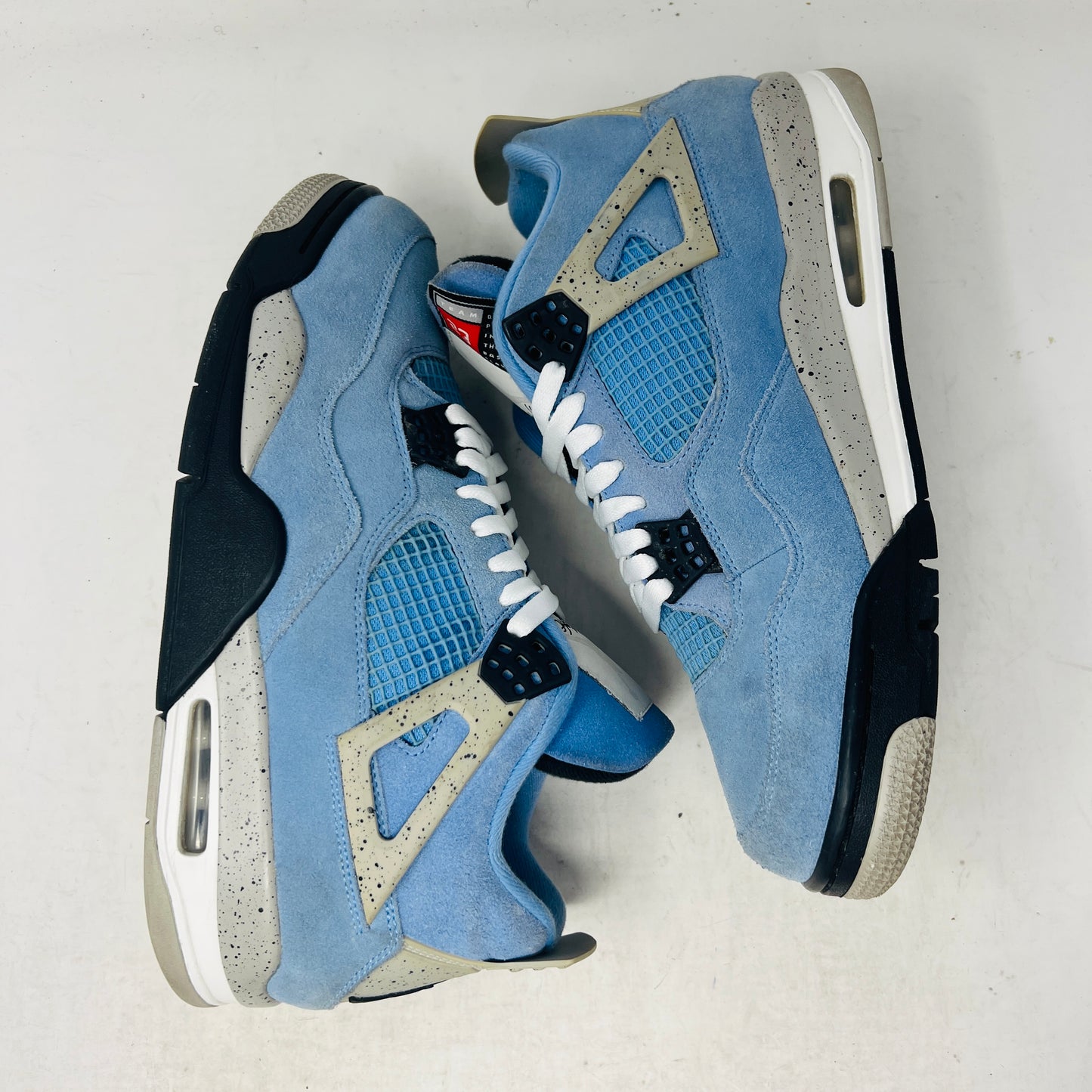 Jordan 4 Retro University Blue