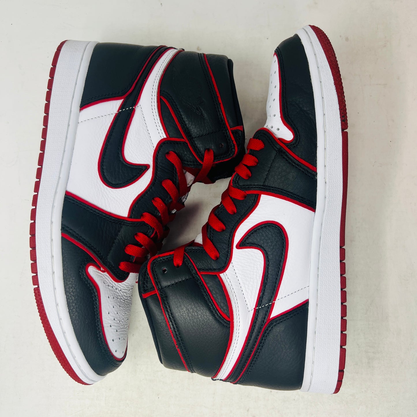 Jordan 1 Retro High Bloodline