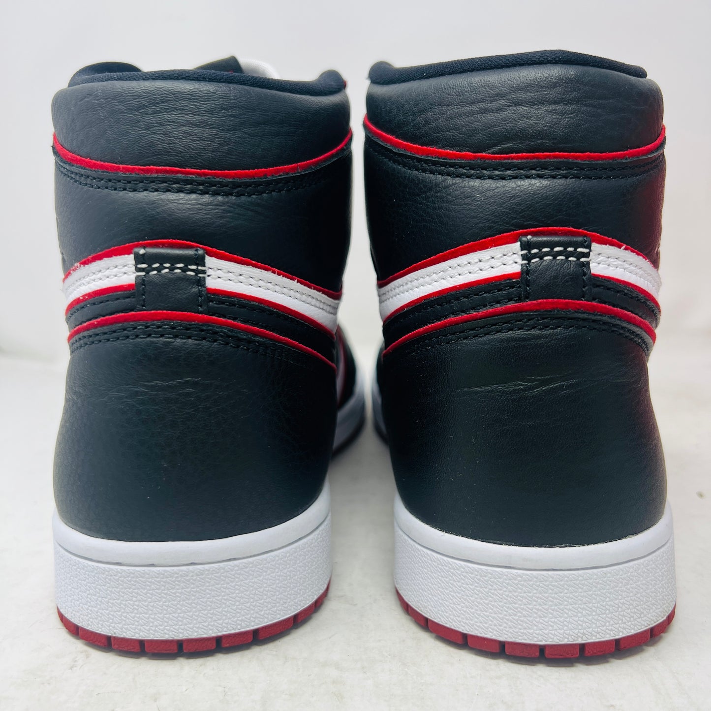 Jordan 1 Retro High Bloodline