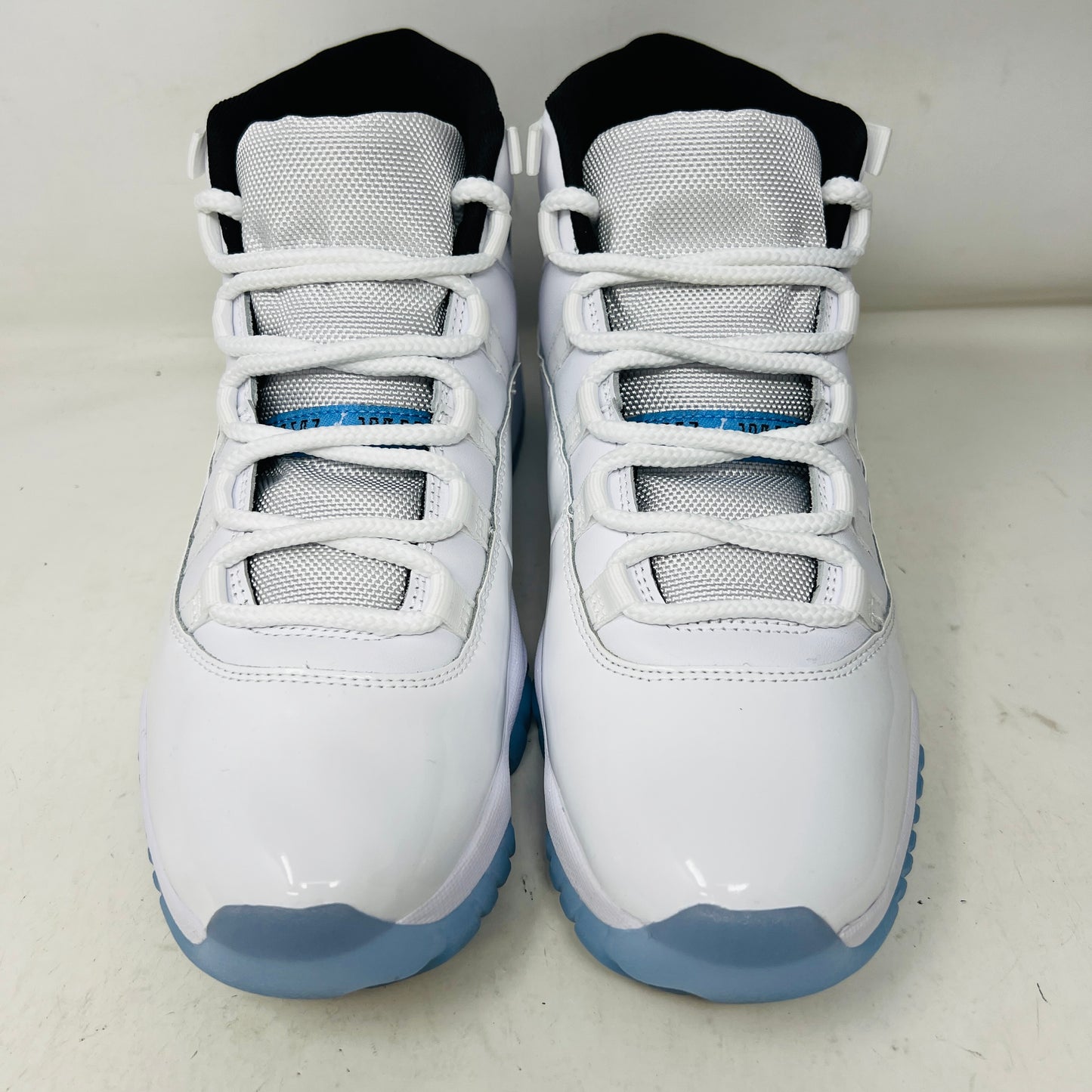 Jordan 11 Retro Legend Blue (2024)