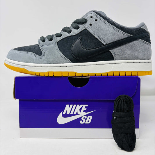 Nike SB Dunk Low Dark Smoke Grey brand new 2024 with extra laces and good box condition
