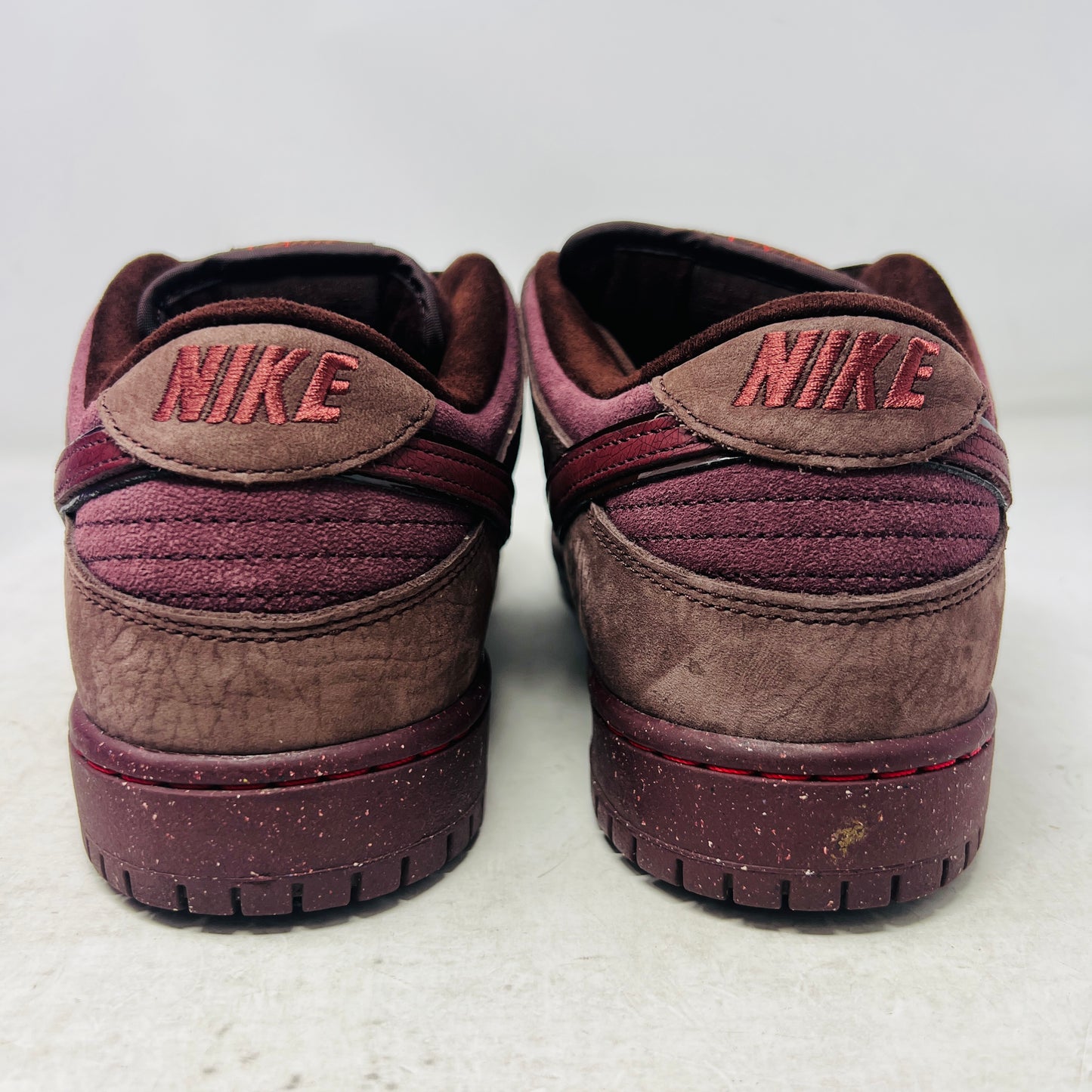 Nike SB Dunk Low City of Love Burgundy Crush