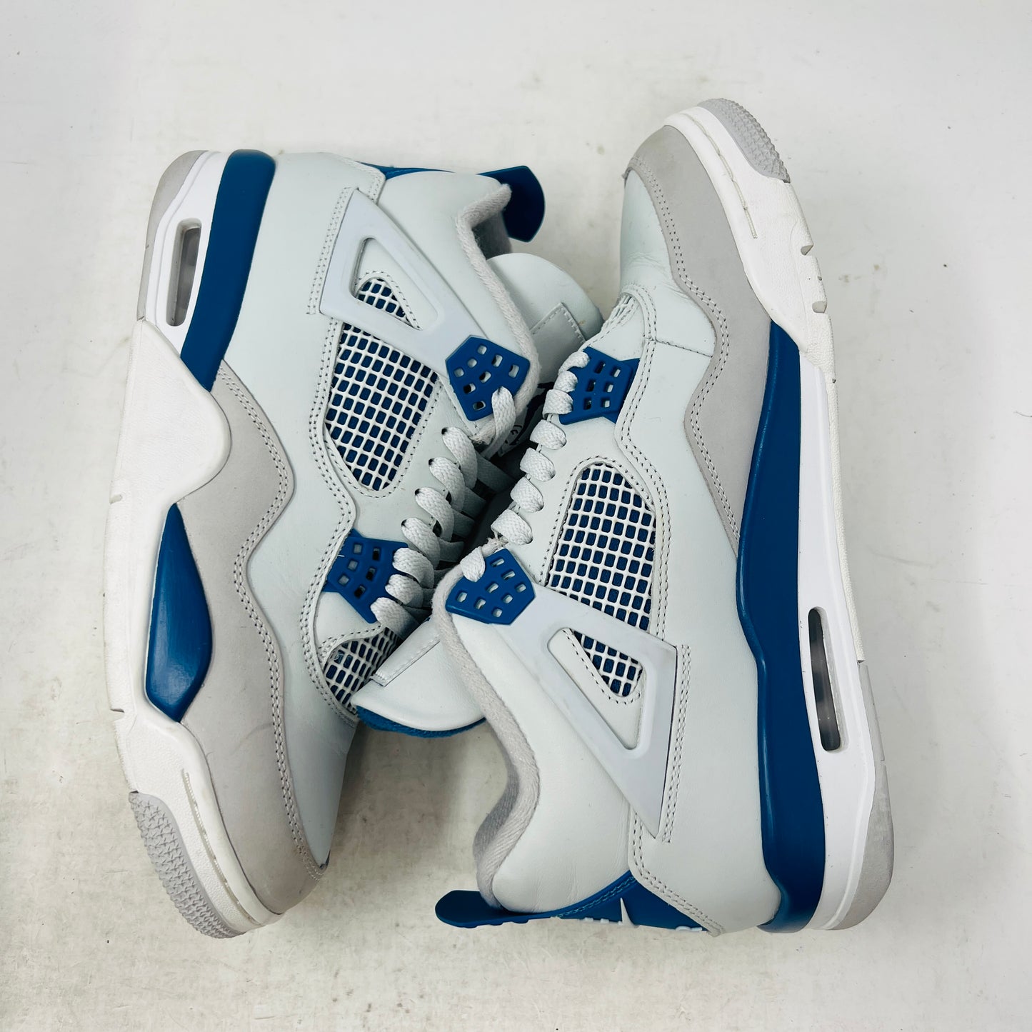 Jordan 4 Retro Military Blue (2024)