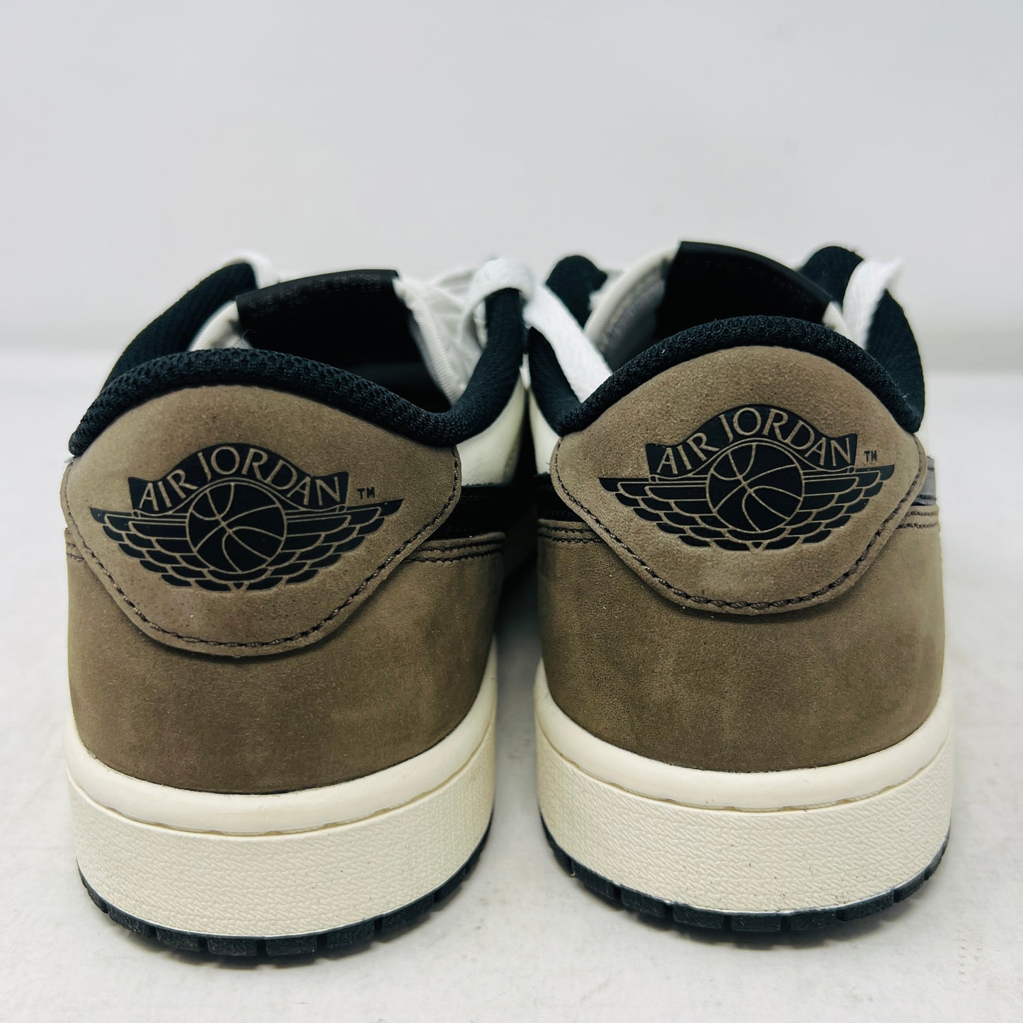 Jordan 1 Retro Low OG Mocha
