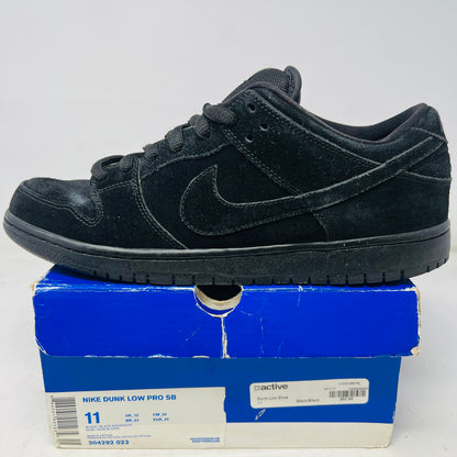 Nike SB Dunk Low Blackout