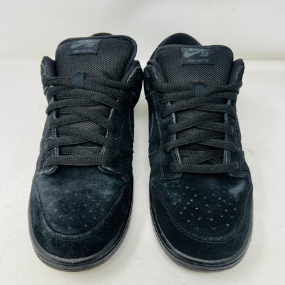 Nike SB Dunk Low Blackout