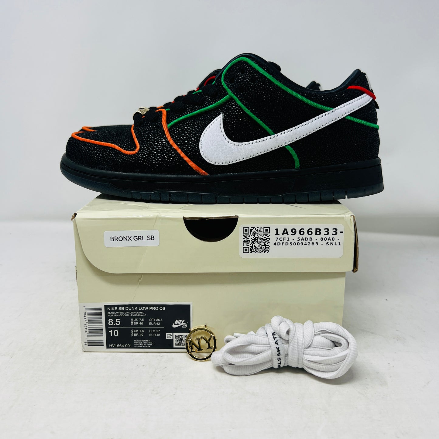 Nike SB Dunk Low Bronx Girls Skate