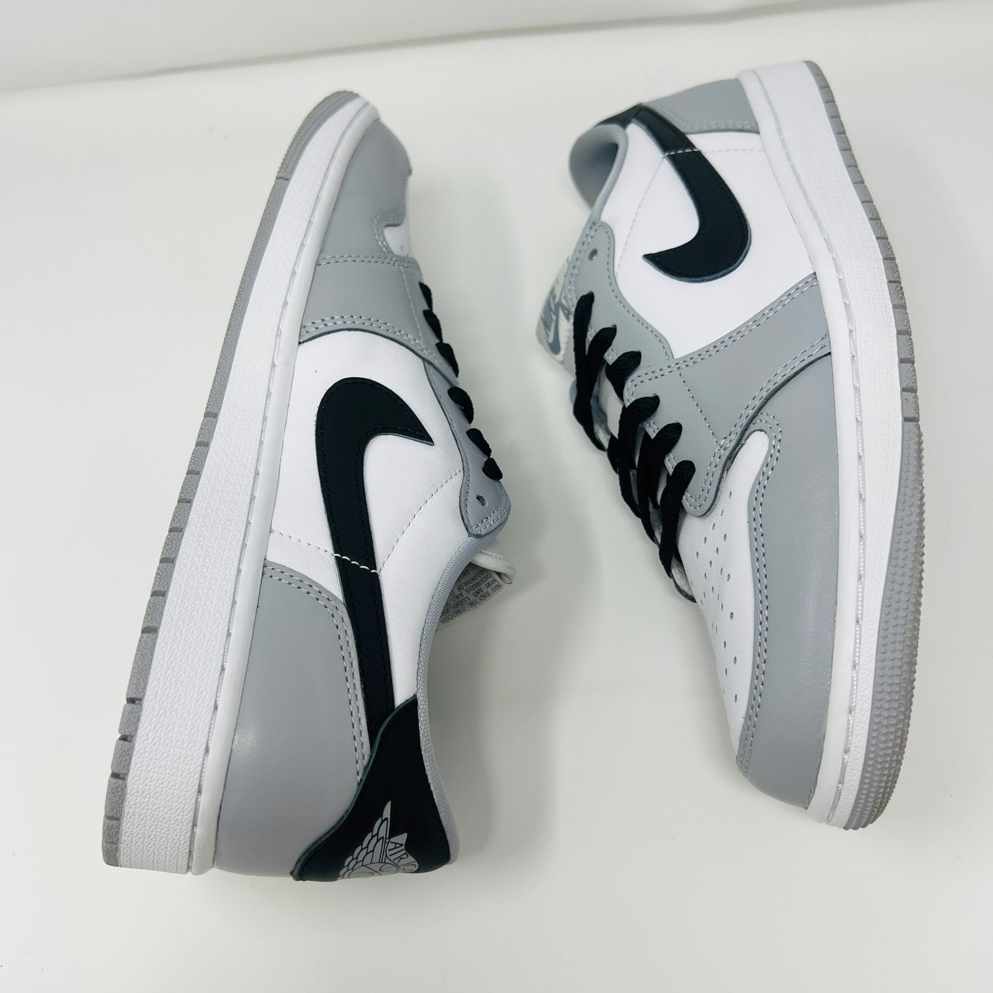 Jordan 1 Retro Low OG Barons