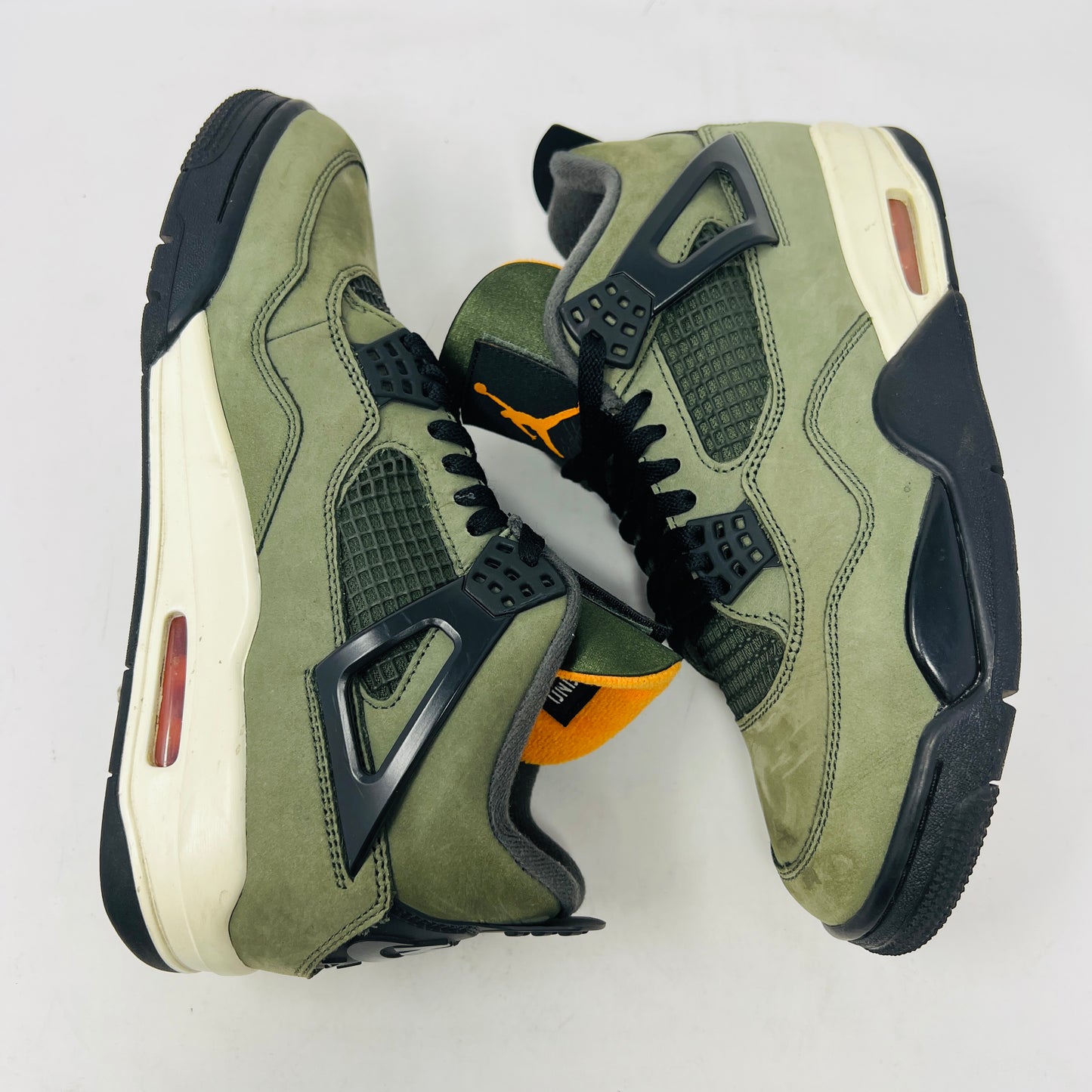 Jordan 4 Retro OG SP Undefeated (2025)