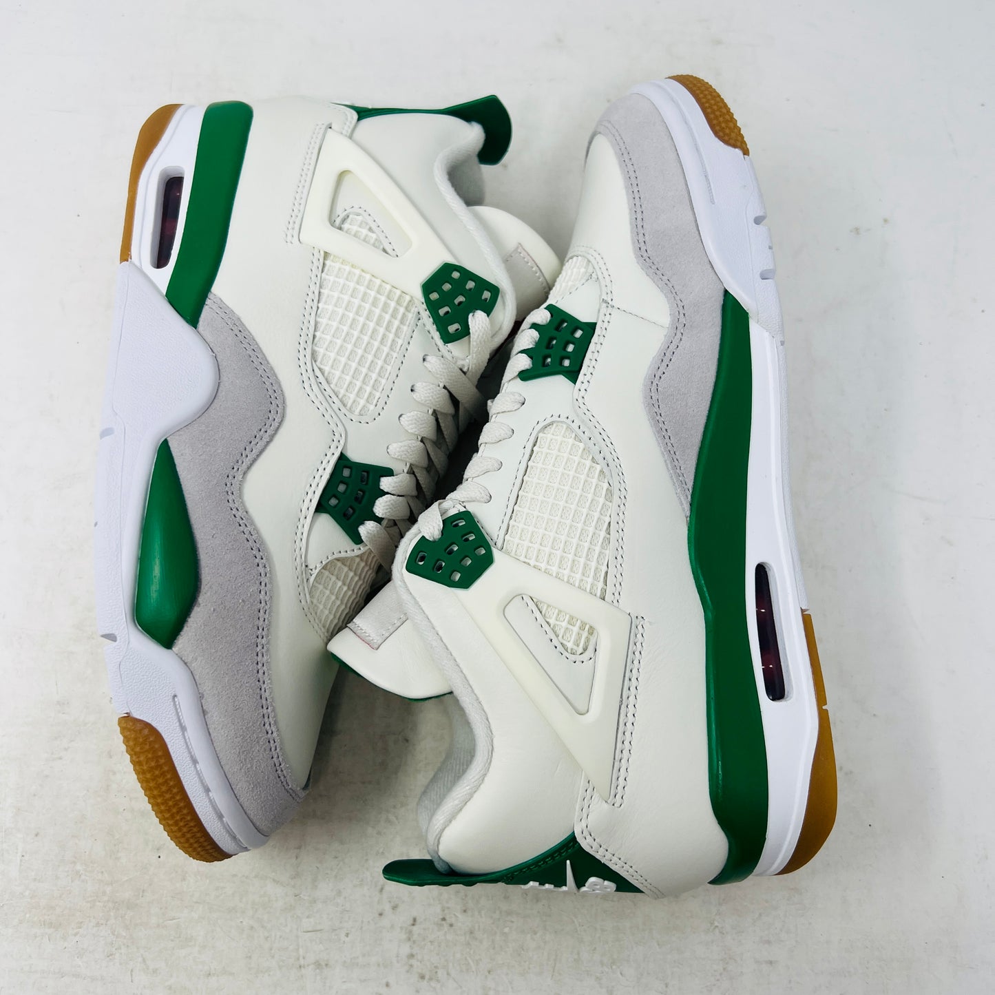 Jordan 4 Retro SB Pine Green