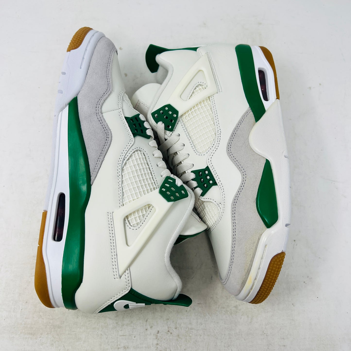Jordan 4 Retro SB Pine Green