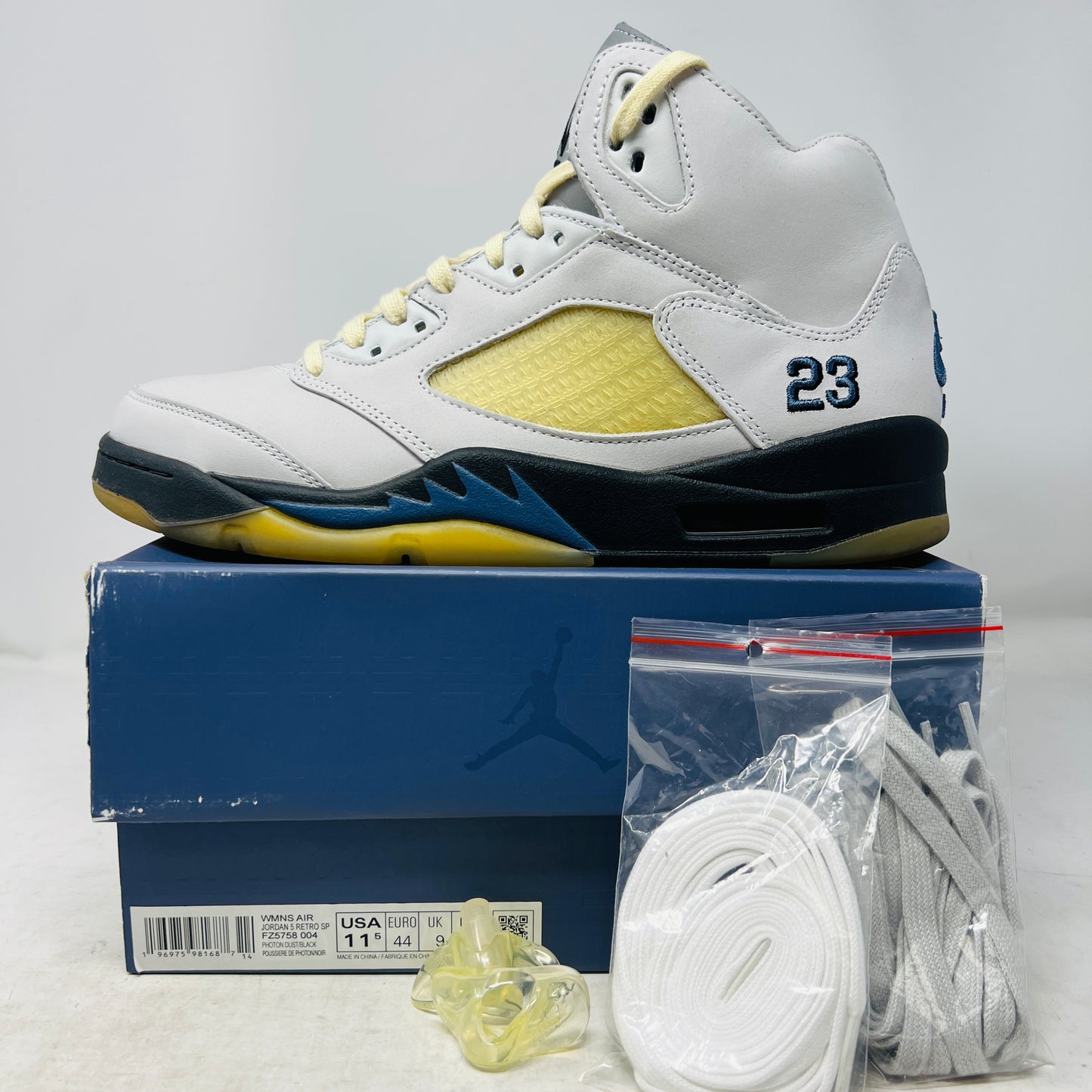 Jordan 5 Retro A Ma Maniére Dawn (Women's)