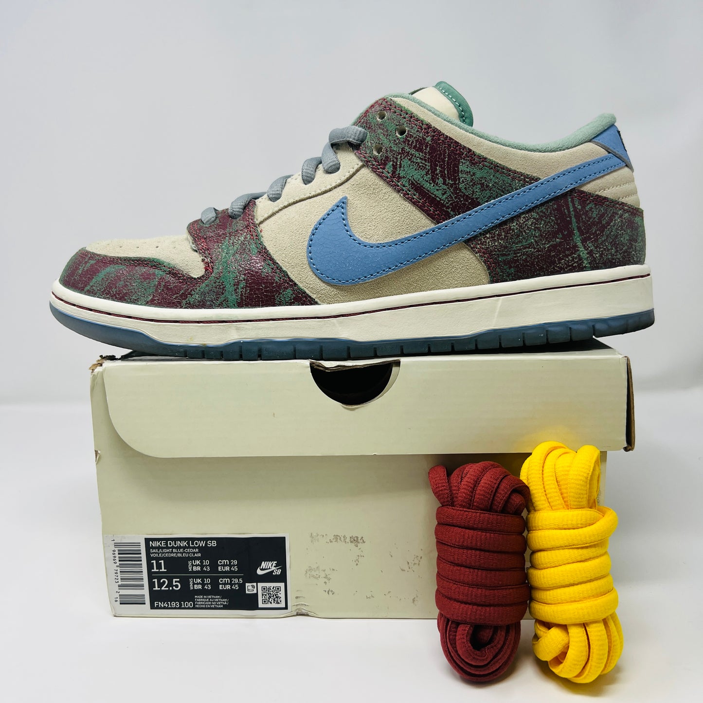 Nike SB Dunk Low Crenshaw Skate Club