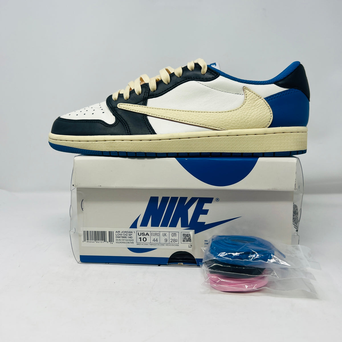 Jordan 1 Retro Low OG SP Fragment x Travis Scott