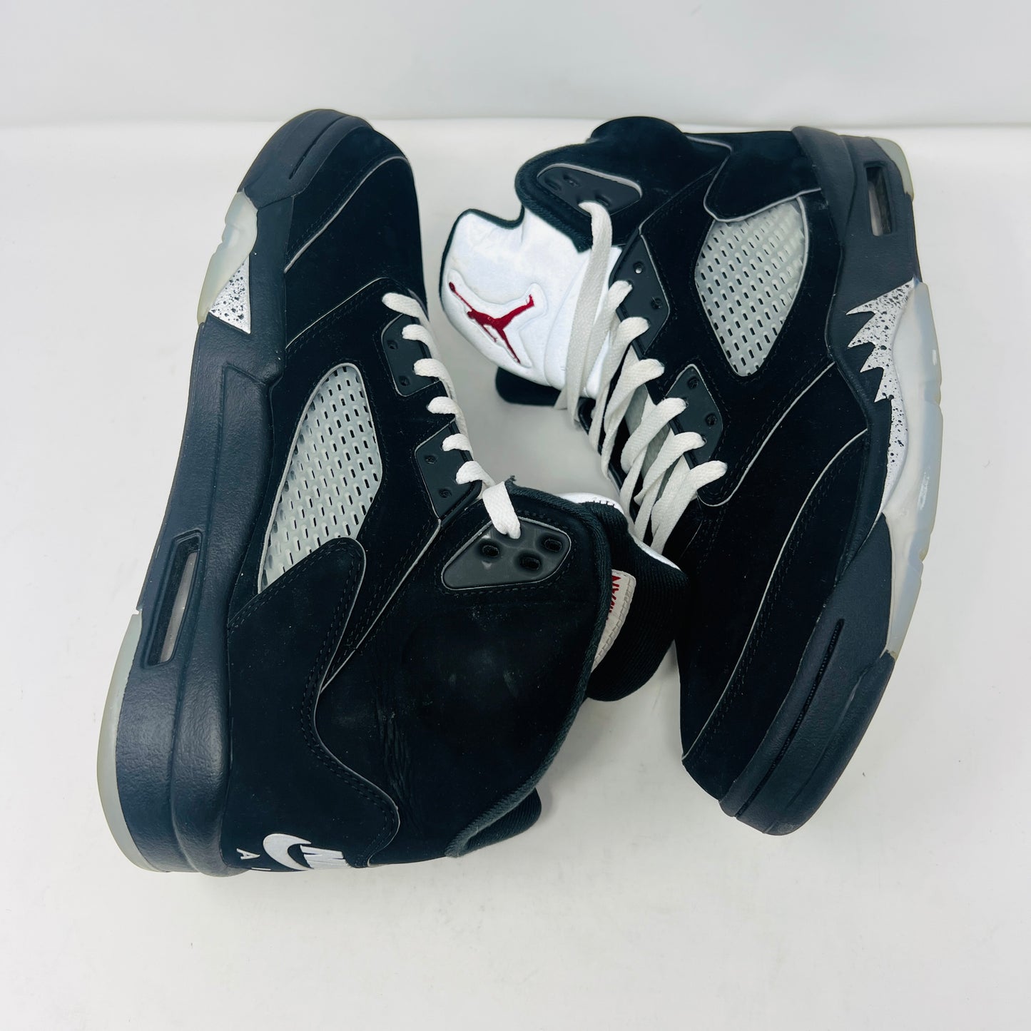Jordan 5 Retro OG Black Metallic Reimagined