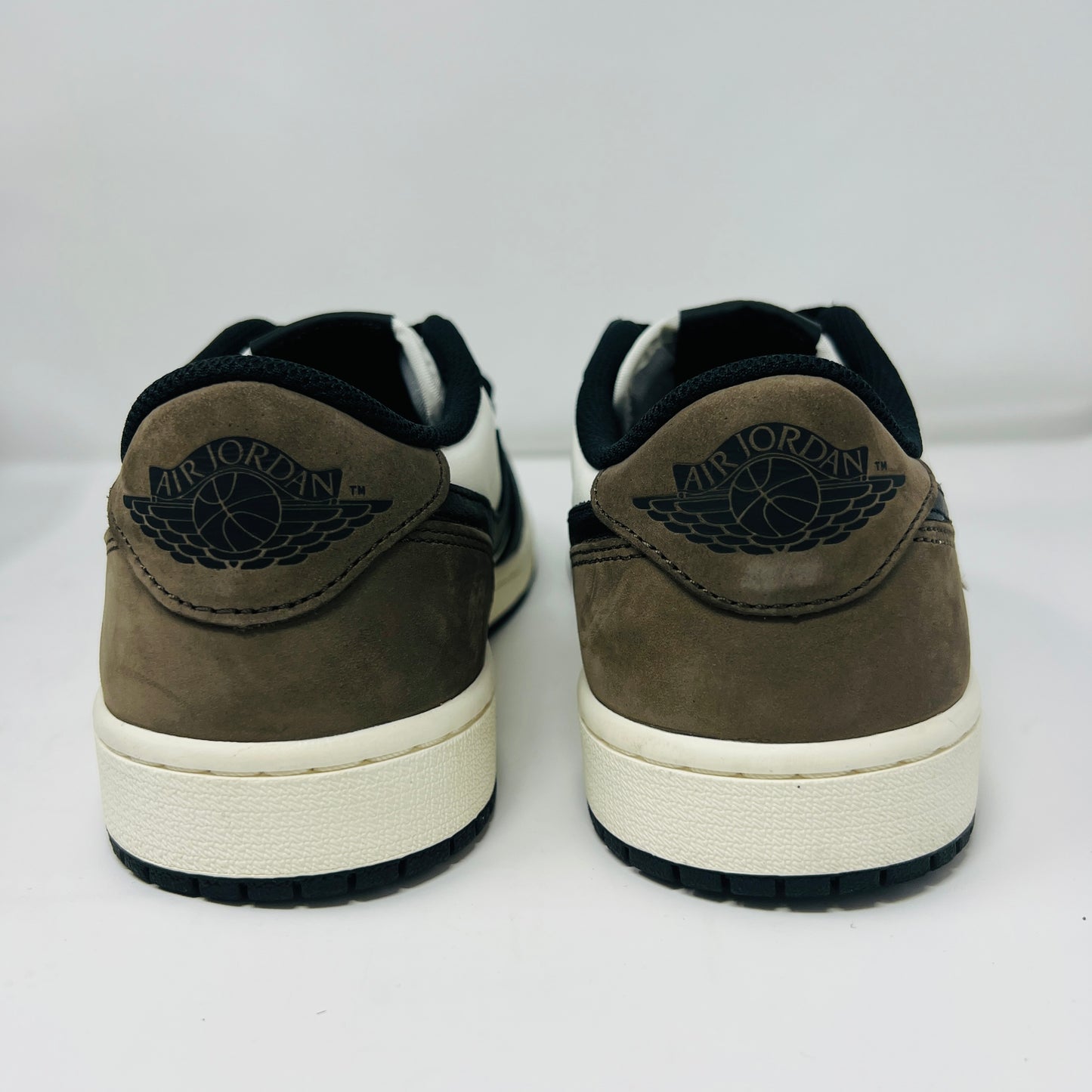 Jordan 1 Retro Low OG Mocha