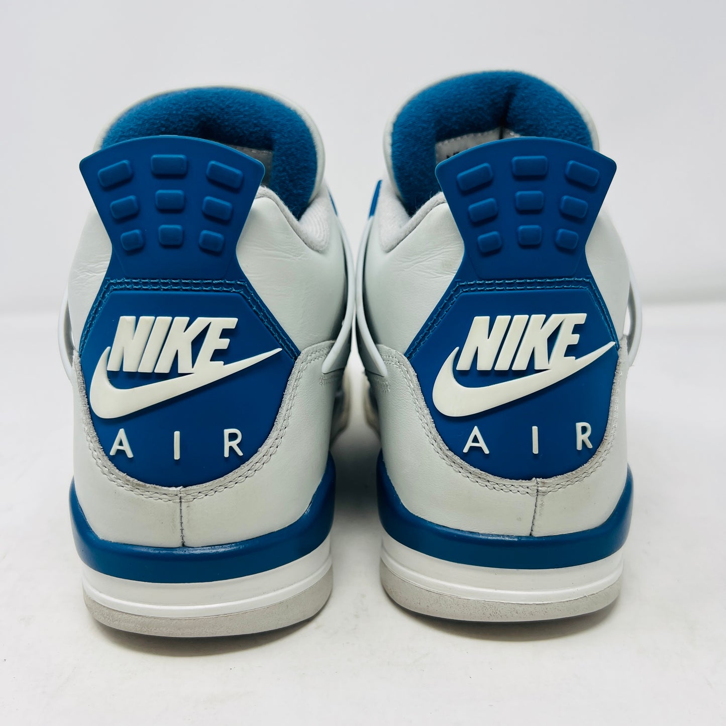 Jordan 4 Retro Military Blue (2024)