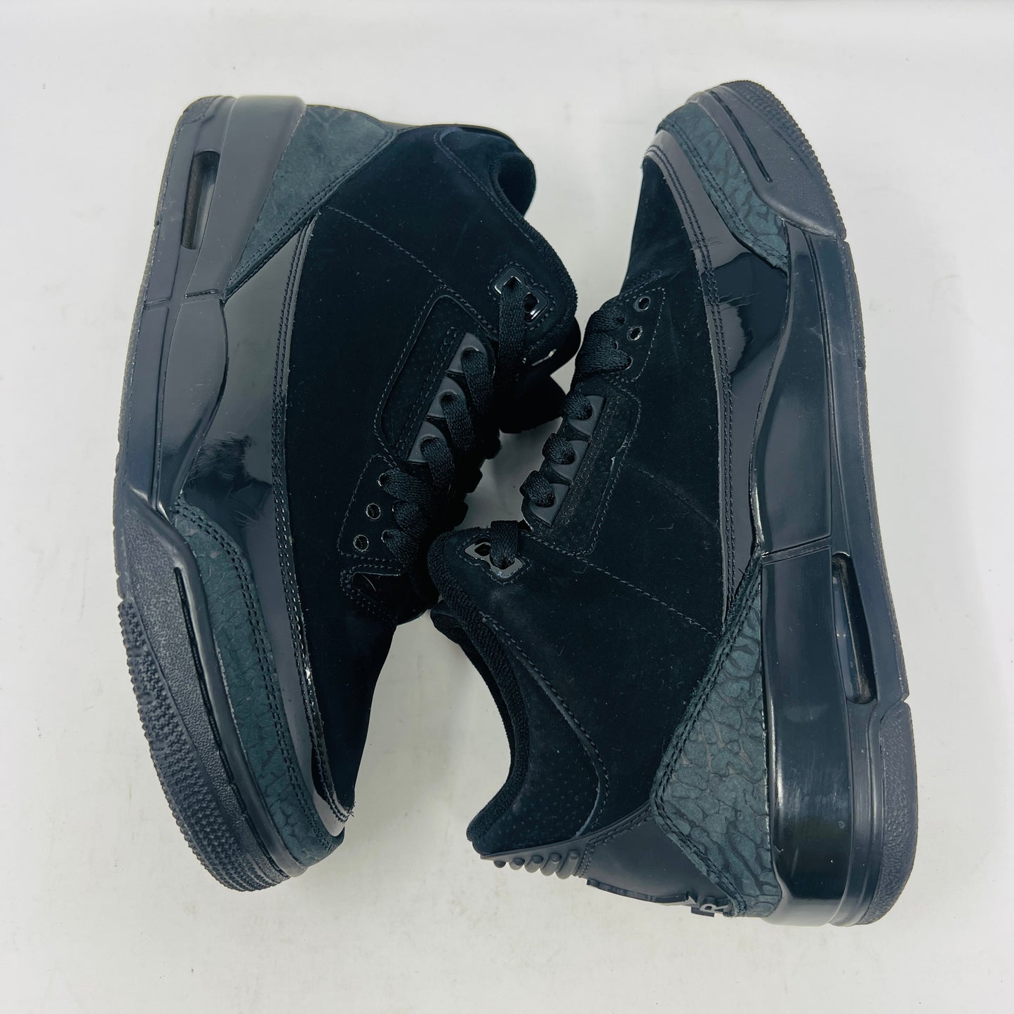 Jordan 3 Retro Black Cat (2025)