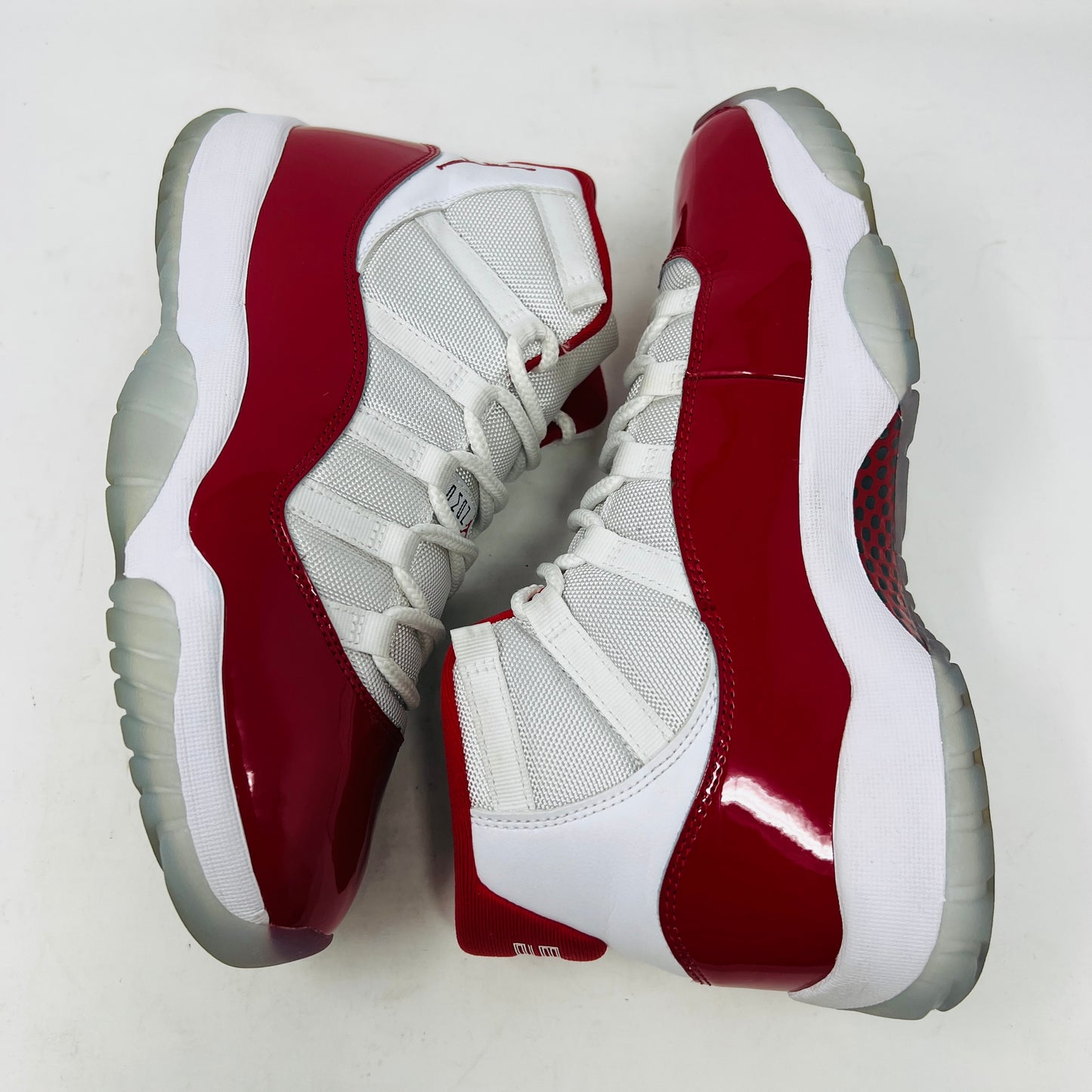 Jordan 11 Retro Cherry (2022)