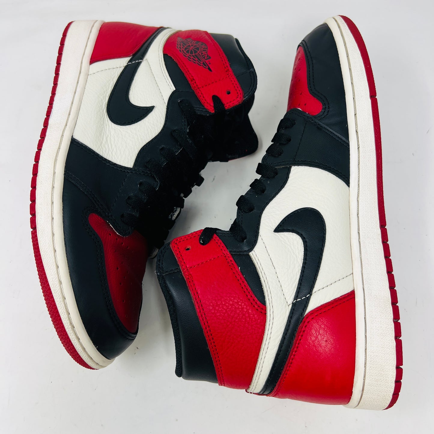 Jordan 1 Retro High Bred Toe