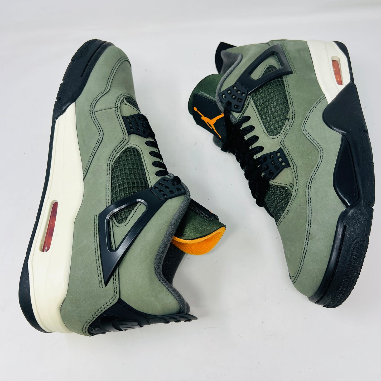 Jordan 4 Retro OG SP Undefeated (2025)