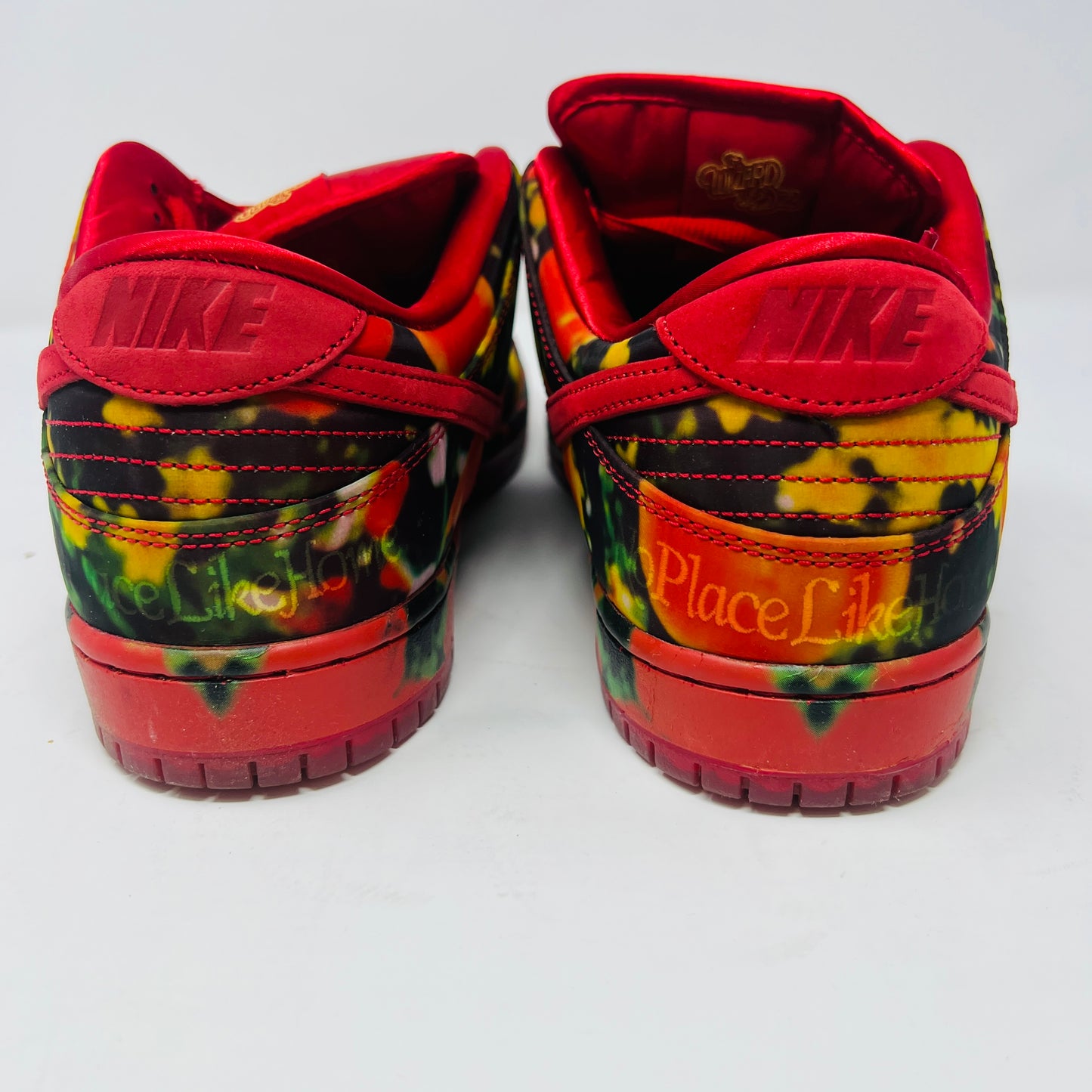 Nike SB Dunk Low The Wizard of Oz Poppy Field