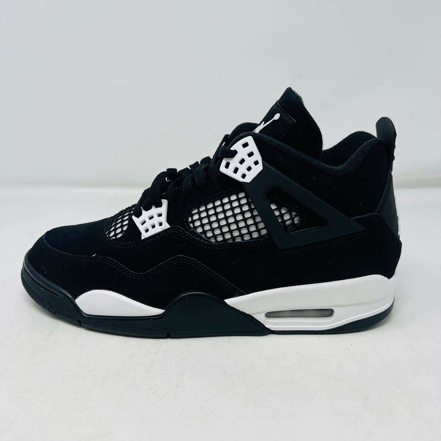 Jordan 4 Retro White Thunder