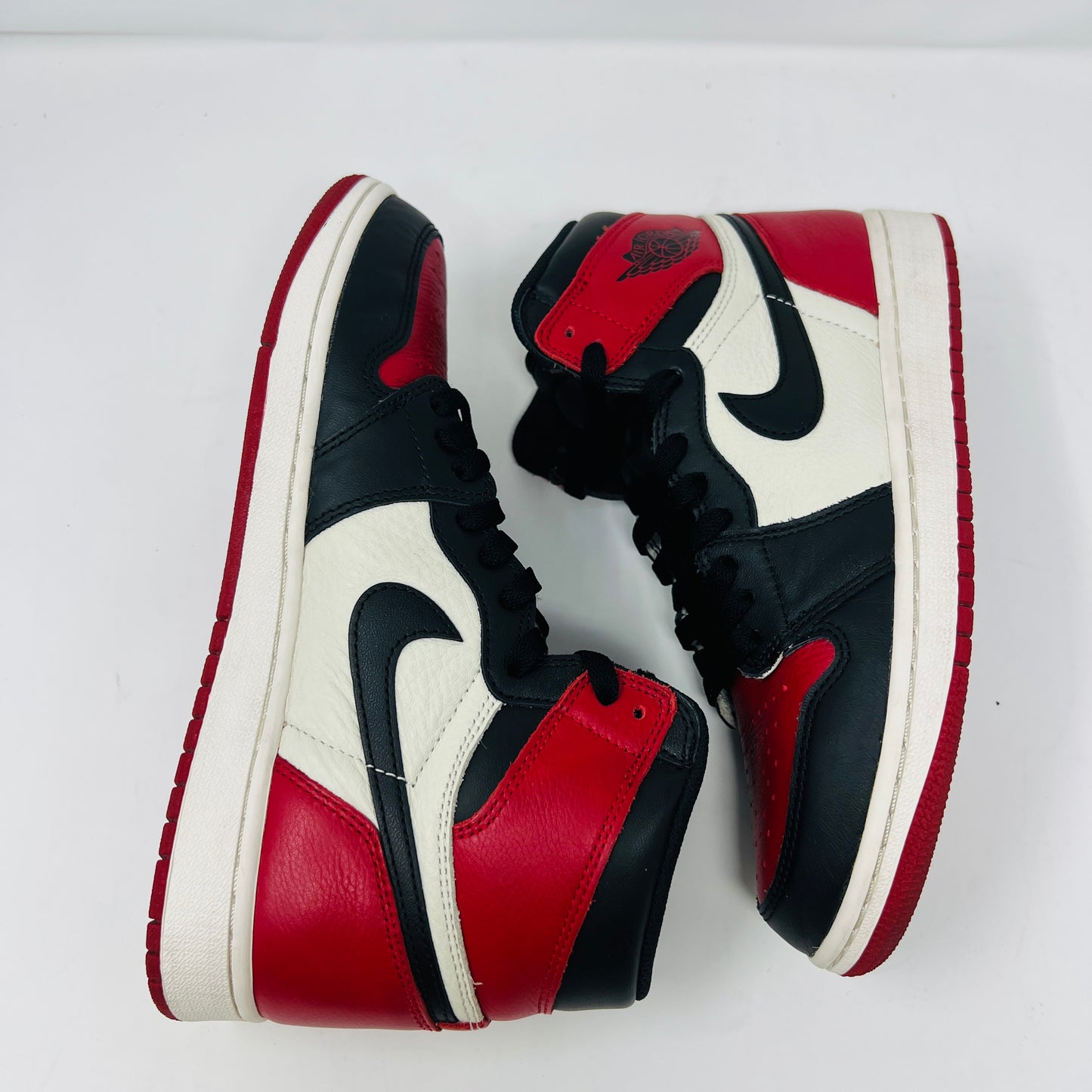 Jordan 1 Retro High Bred Toe