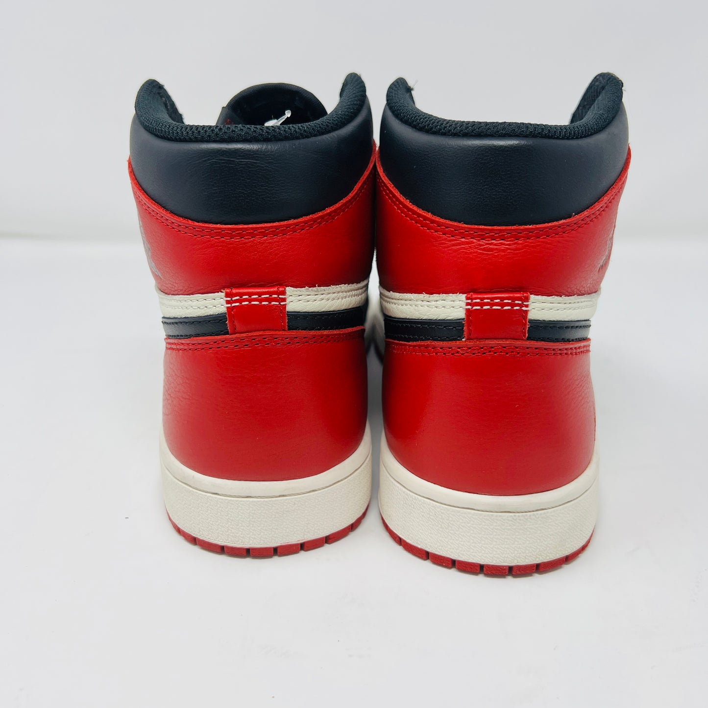 Jordan 1 Retro High Bred Toe
