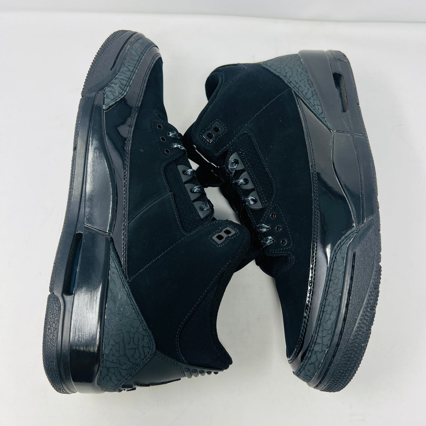 Jordan 3 Retro Black Cat (2025)