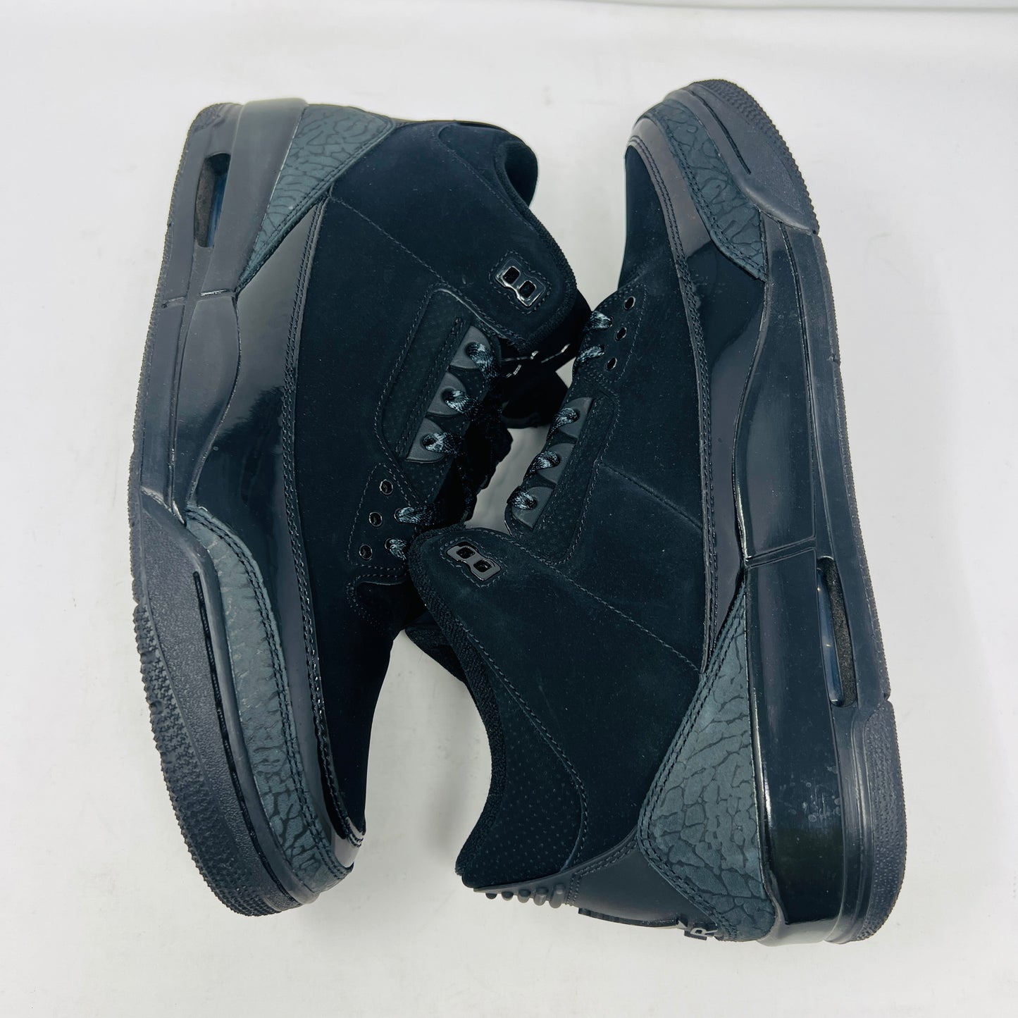 Jordan 3 Retro Black Cat (2025)