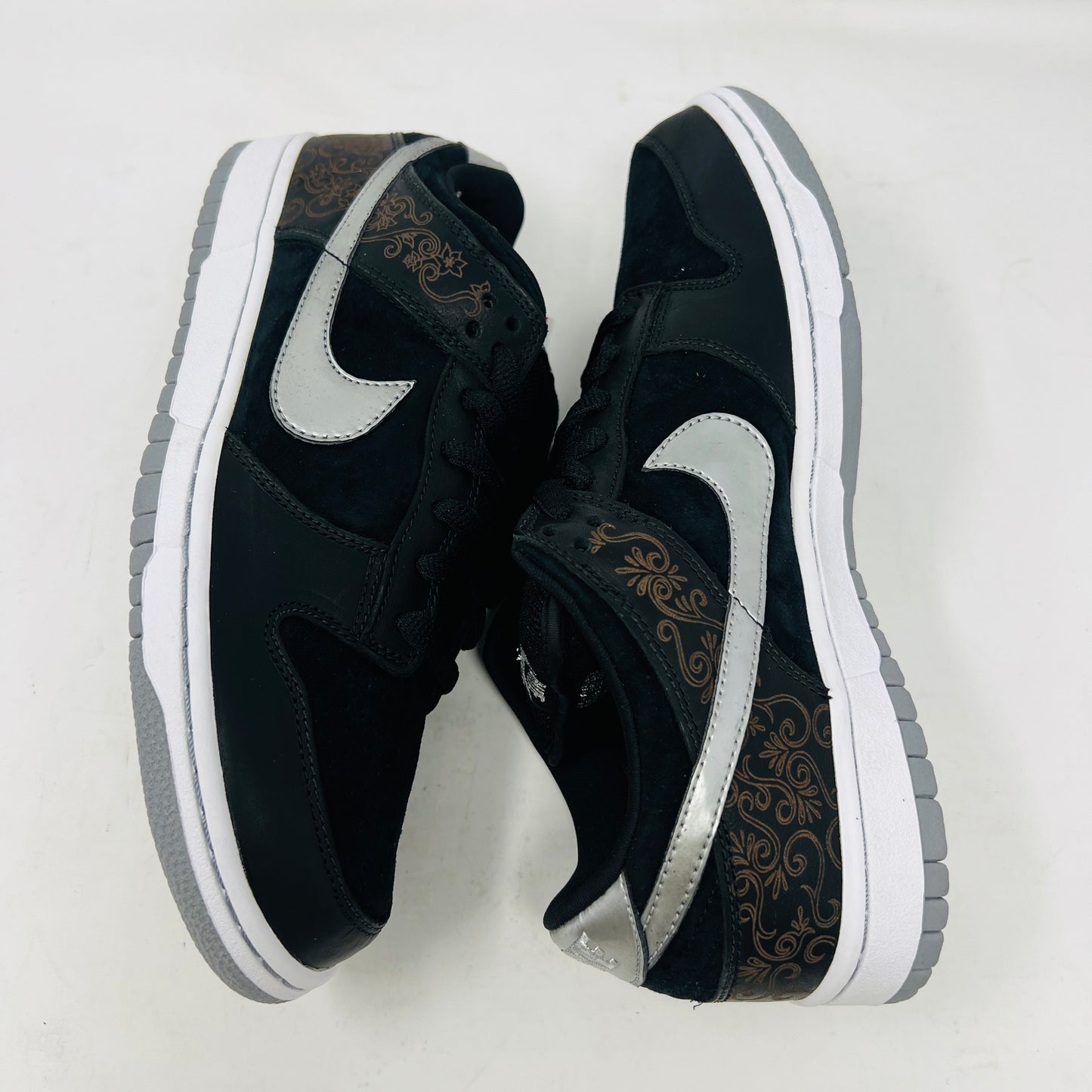 Nike SB Dunk Low Takashi 2