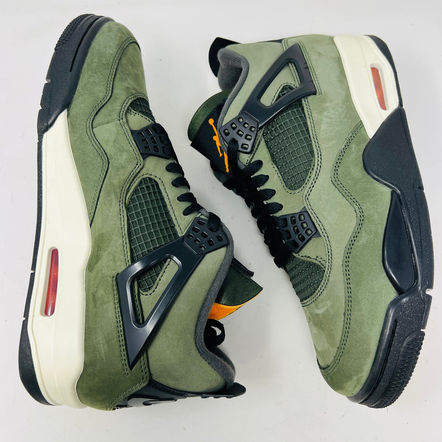 Jordan 4 Retro OG SP Undefeated (2025)