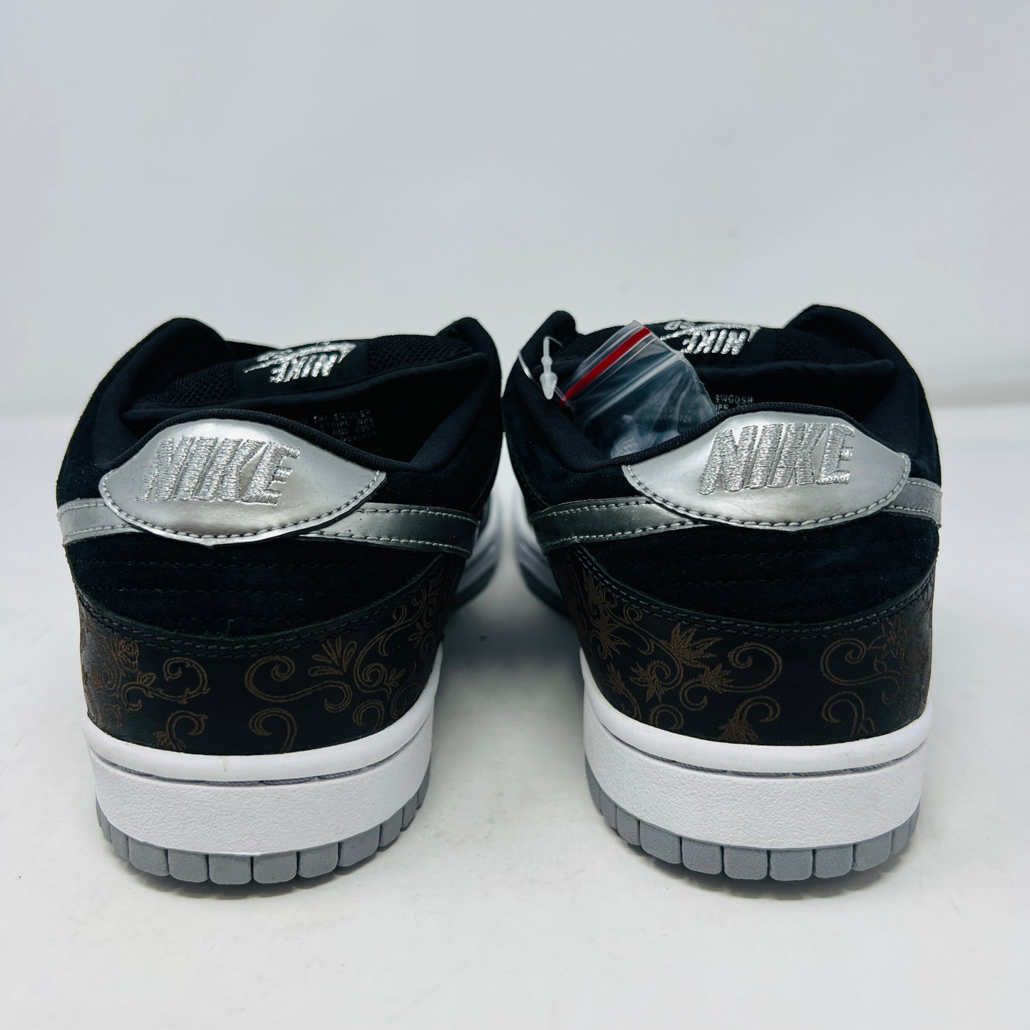 Nike SB Dunk Low Takashi 2