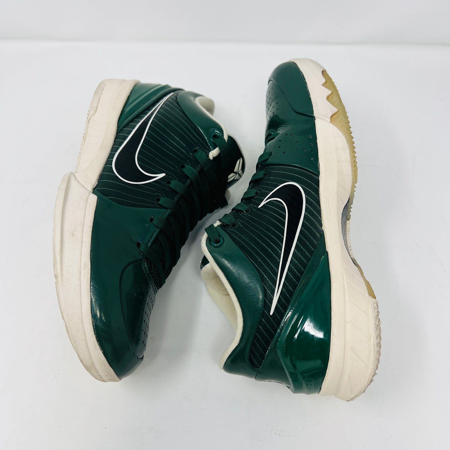 Nike Kobe 4 Protro Undefeated Milwaukee Bucks