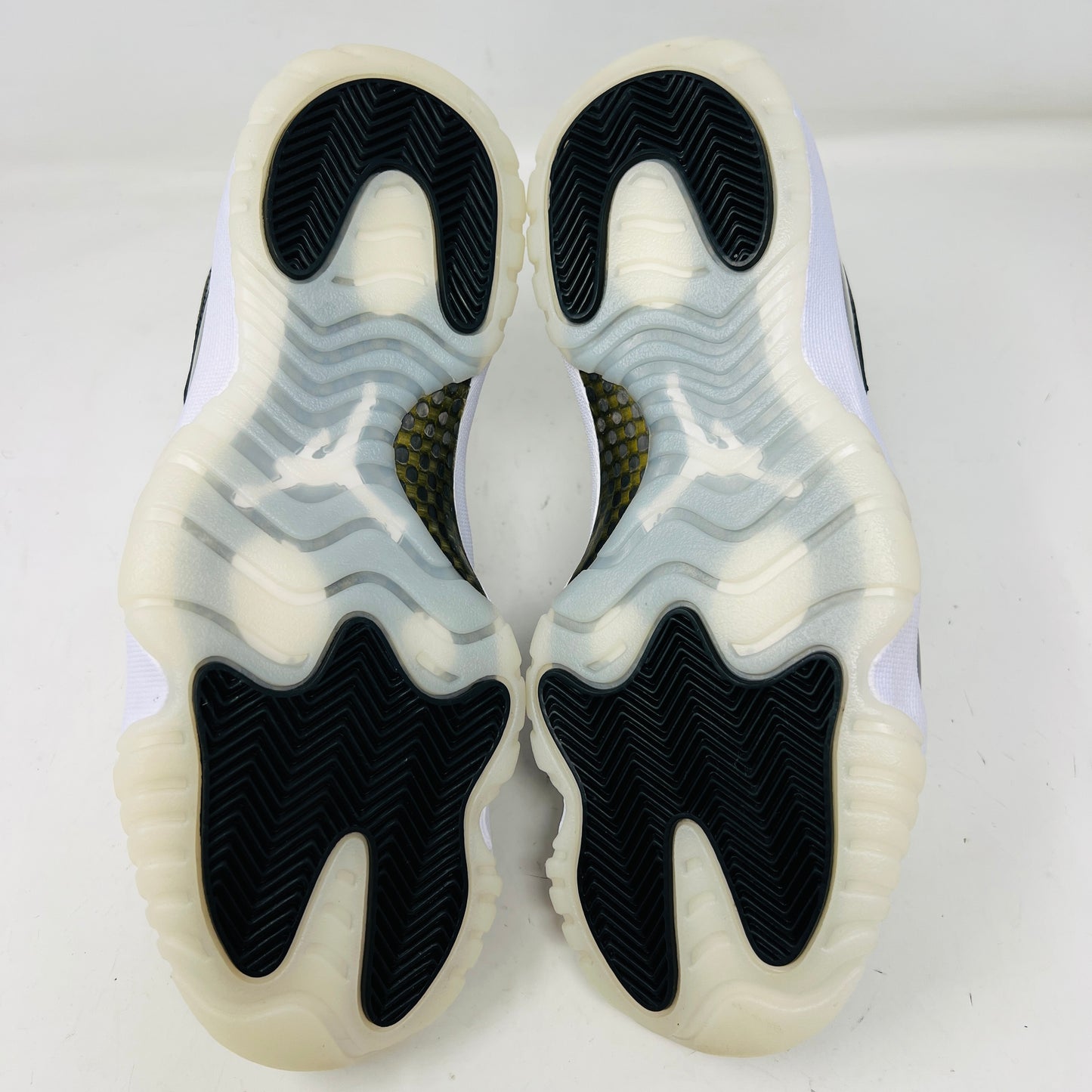 Jordan 11 Retro DMP Gratitude (2023)