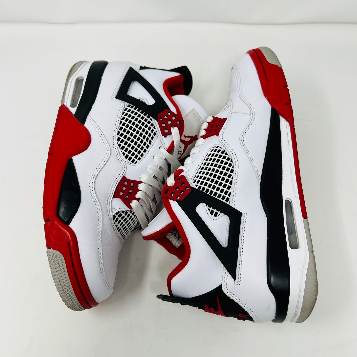 Jordan 4 Retro Fire Red (2020)