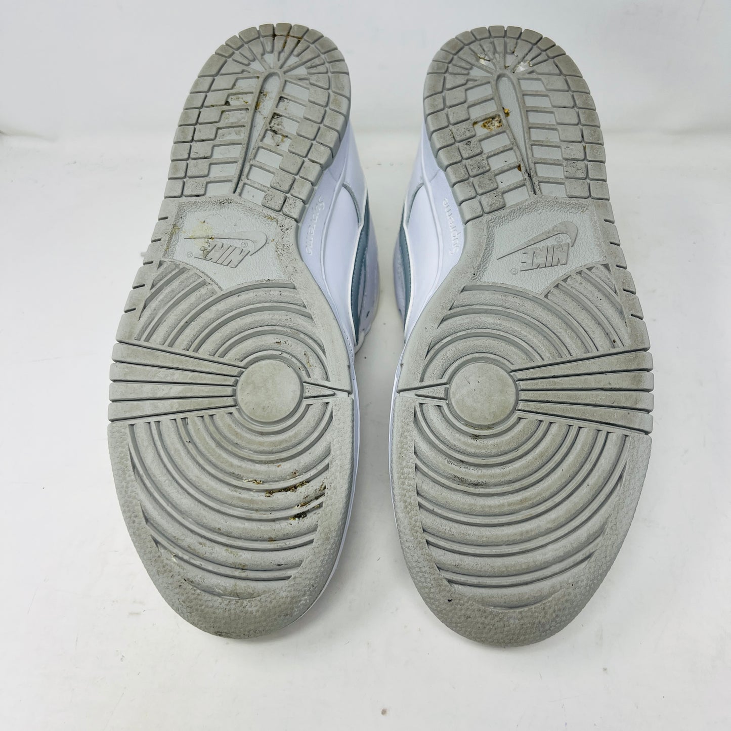 Nike SB Dunk Low Supreme 94 White Metallic Silver