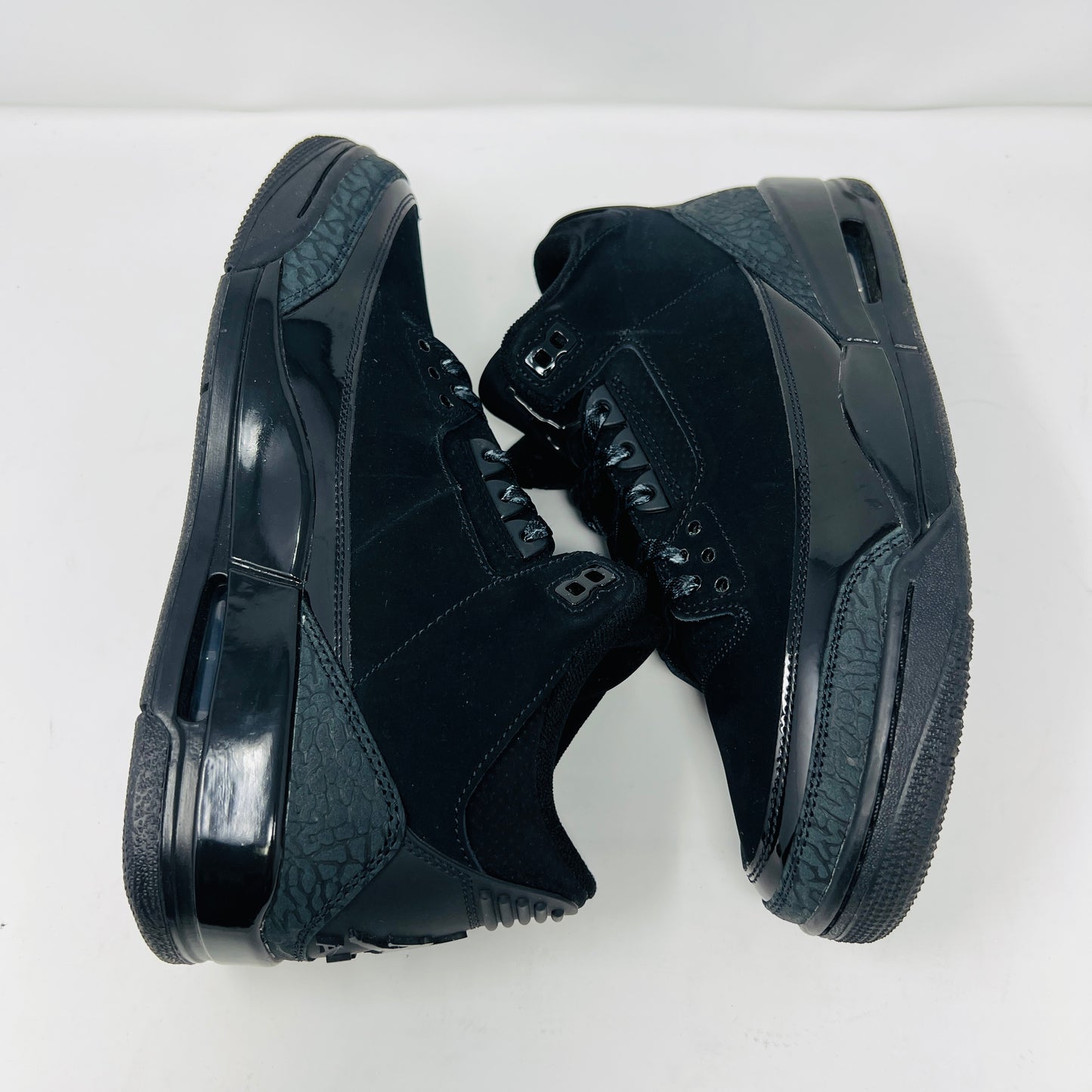Jordan 3 Retro Black Cat (2025)