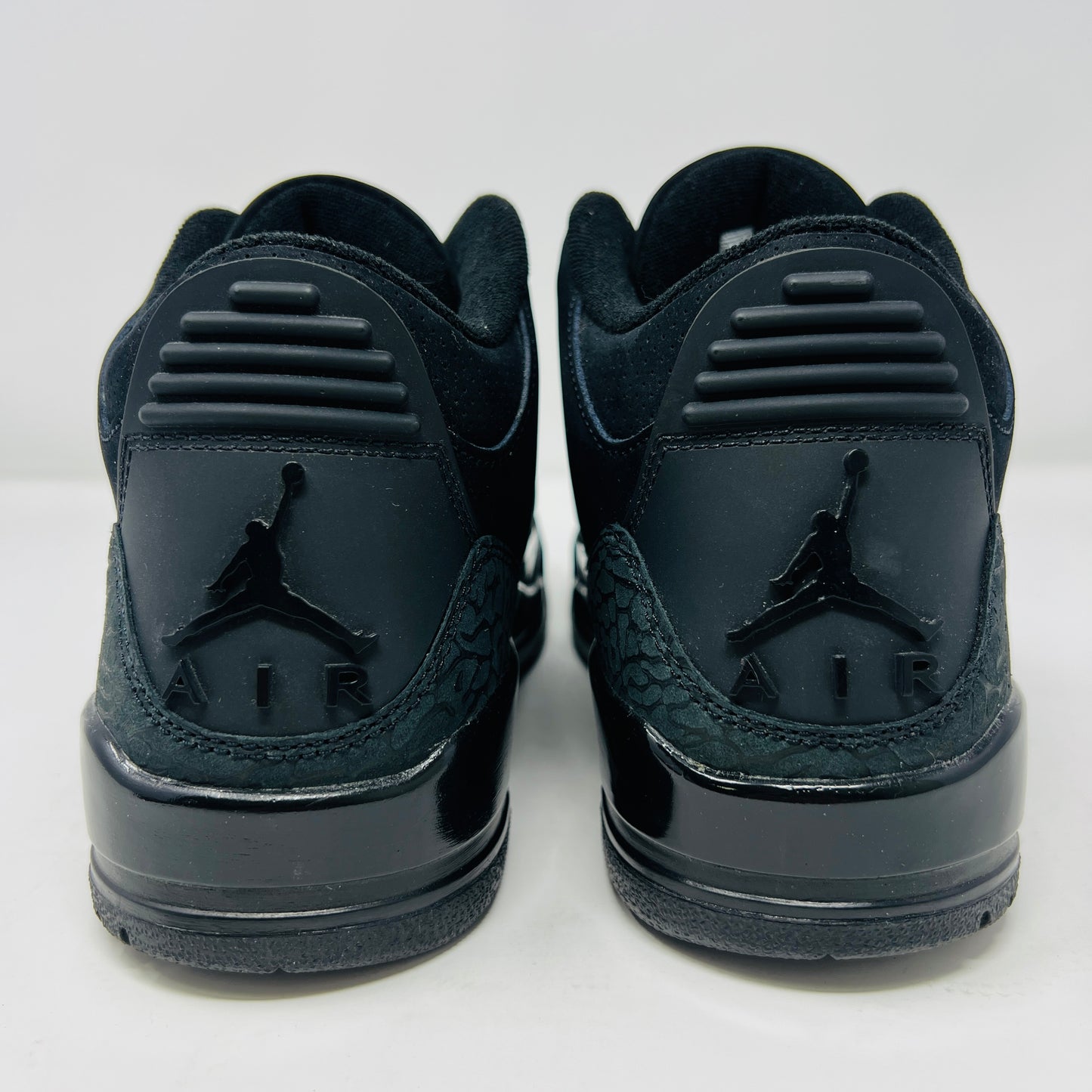 Jordan 3 Retro Black Cat (2025)